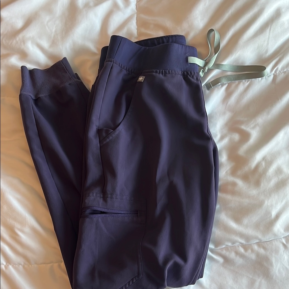Figs Purple Shadow Women’s XS Zamora jogger scrub